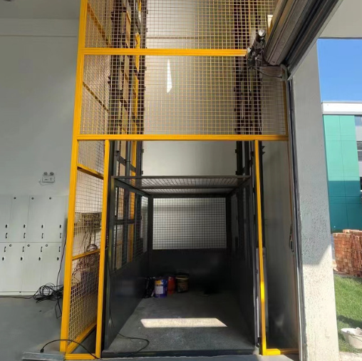 霞浦导轨式升降机助力物流园破解运输难题