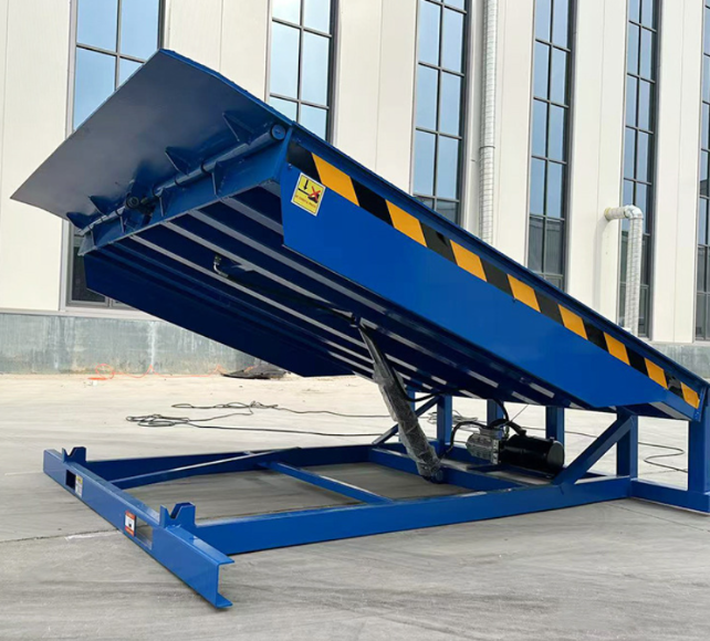 霞浦固定式登车桥应用